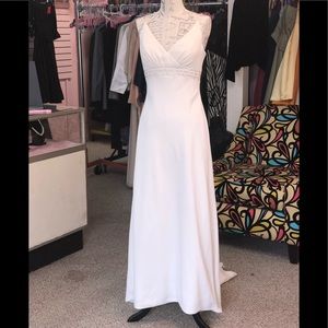 Ivory gown, size 8, Brand: David’s Bridal